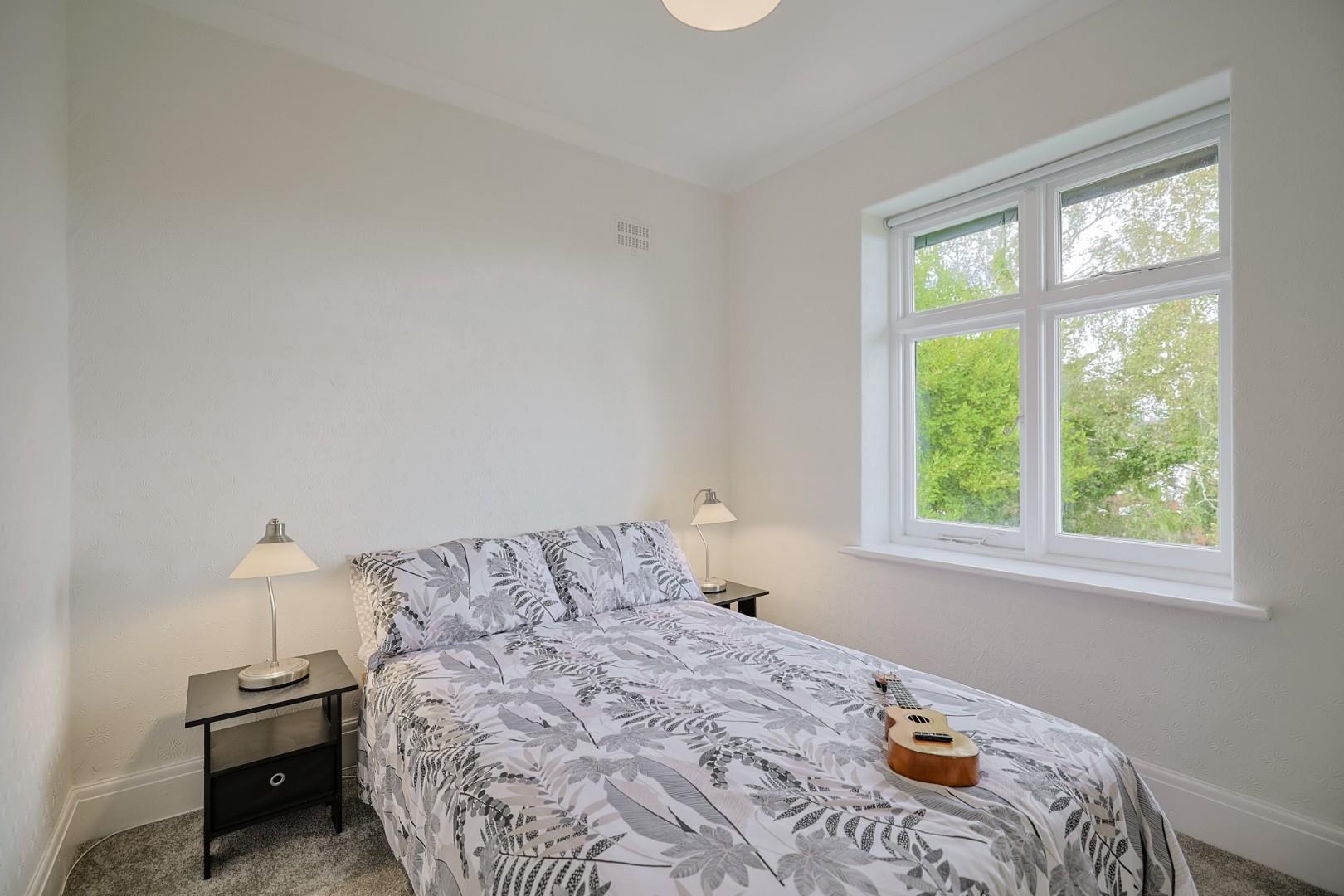 West Cross Lane, West Cross, Mumbles, Swansea, SA3 5LU